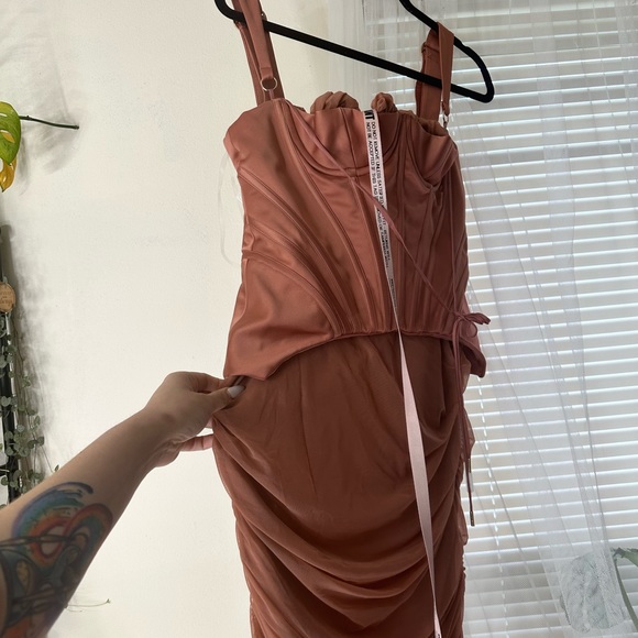 house of cb Large antique rose corset midi dress - Picture 6 of 14